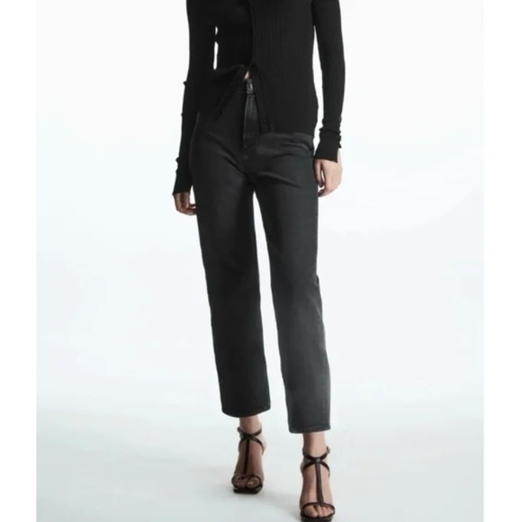 COS Denim - COS Slim Straight High Rise Ankle Jeans in Washed Black Size 25